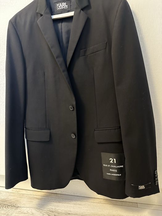 Costum de  firma de la  karl original