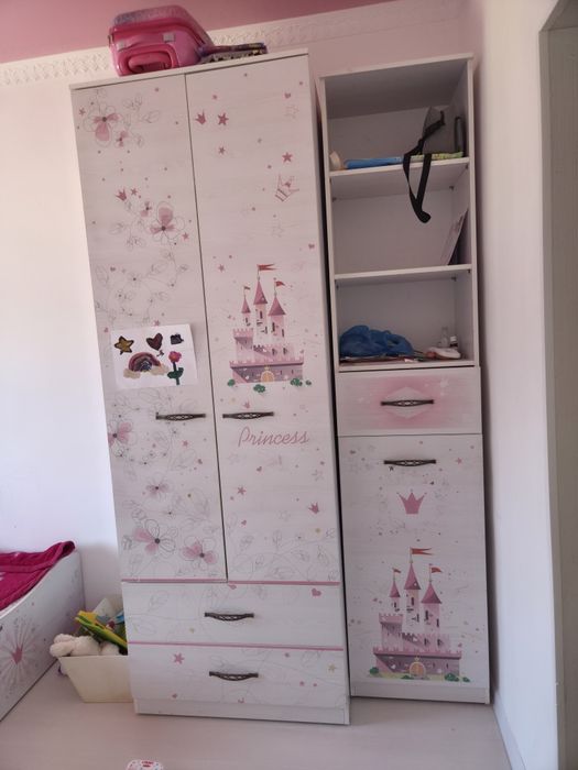 Детская мебель .