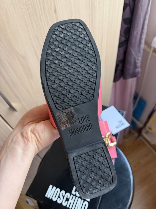 Moschino розови дамски чехли естествена кожа