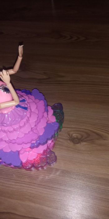 Papusa dansatoare 3D