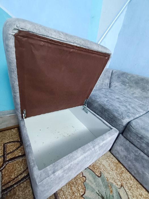 Продам диван в хорошем качестве