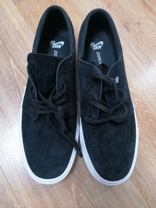 Pantofi nike piele intoarsa