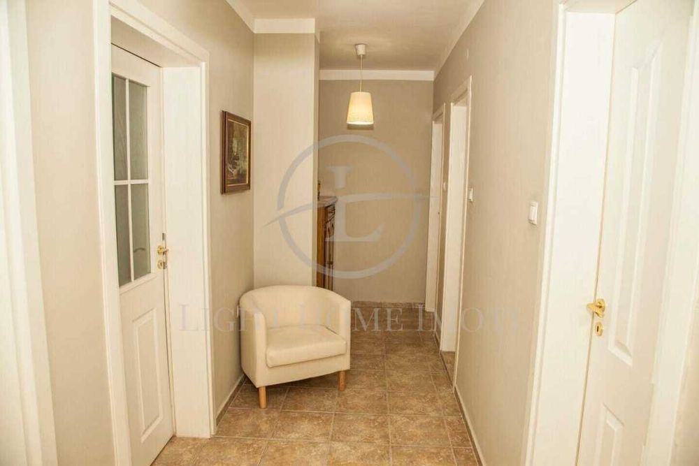 Продава се Тристаен апартамент в Пловдив, Кършияка - 92 кв.м за 2664 €/кв.м - Снимка #12