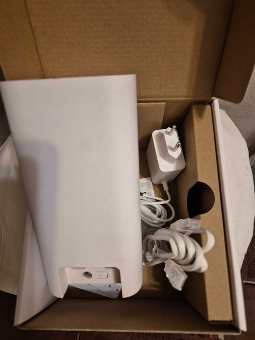 HUAWEI CPE 5S H153-381 5G Рутер със сим карта от VIVACOM