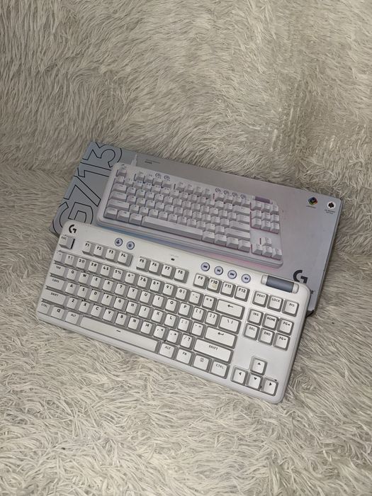 G713 gaming keybord