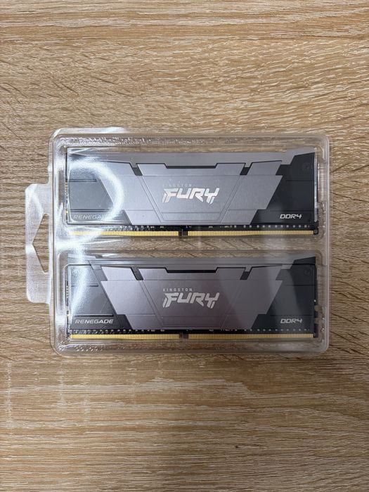 HyperX Renegade 2x16gb DDR4 3600MHz
