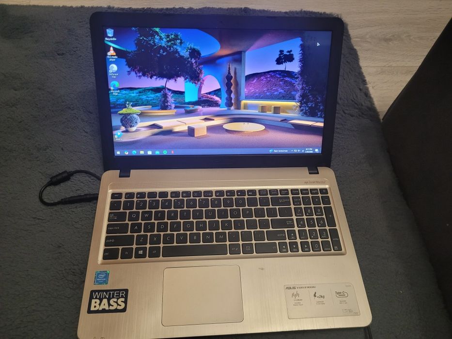 Laptop ASUS X540SA 15.6” | SSD 222GB | 4GB RAM | Windows 10 Pro