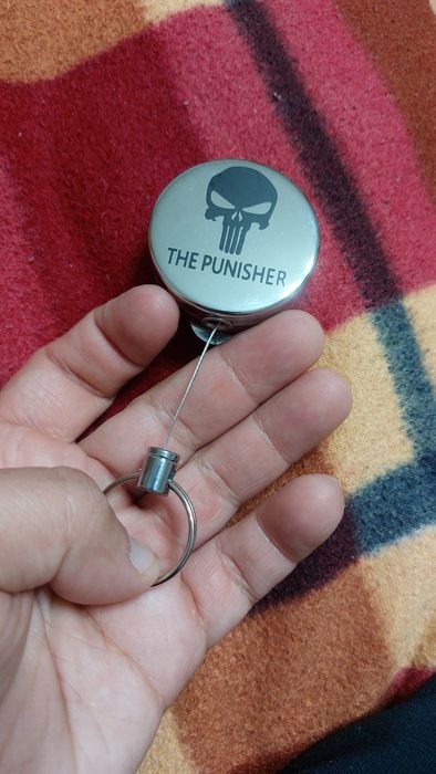 Карабин для ключей с документами