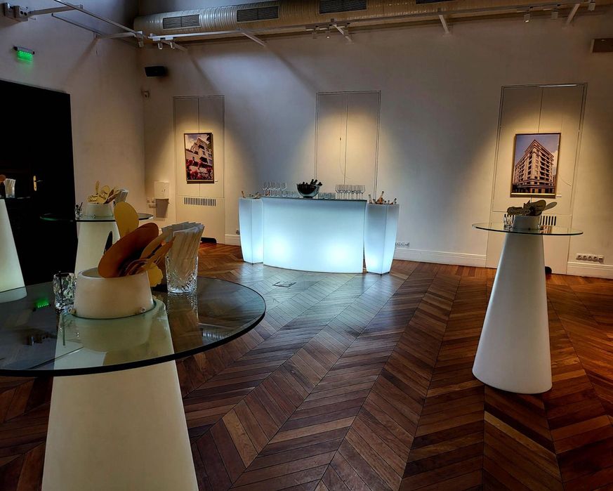 Фирмени коктейли, кетъринг и организация на събития.