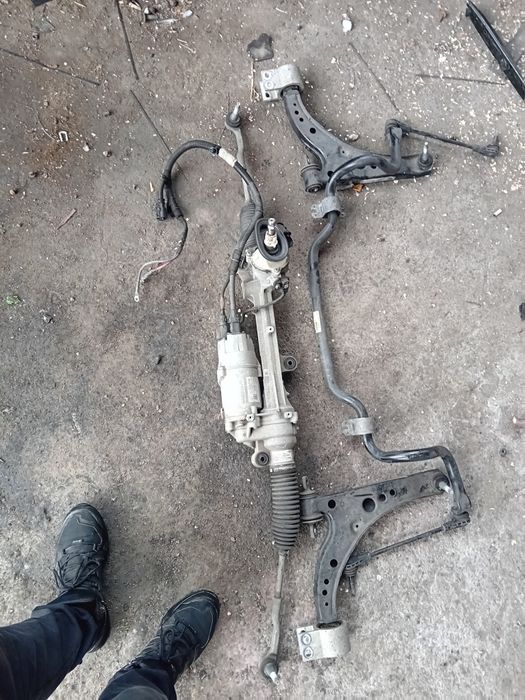 Електрическа рейка,носачи и преден мост астраOPEL ASTRA K 2018G