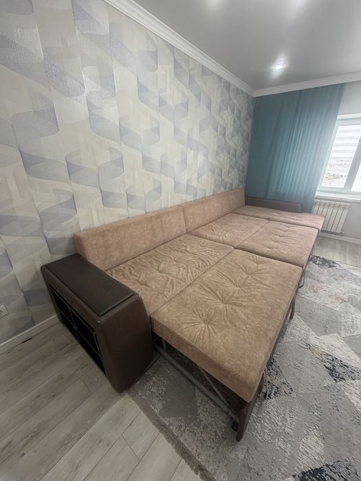 Диван в хорошем состоянии