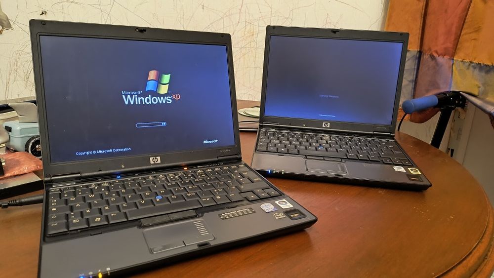 Vând 2 laptopuri HP Compaq 2510p carcasa aluminiu