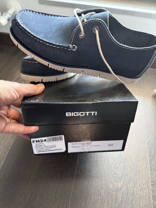 Pantofi bigotti de vara