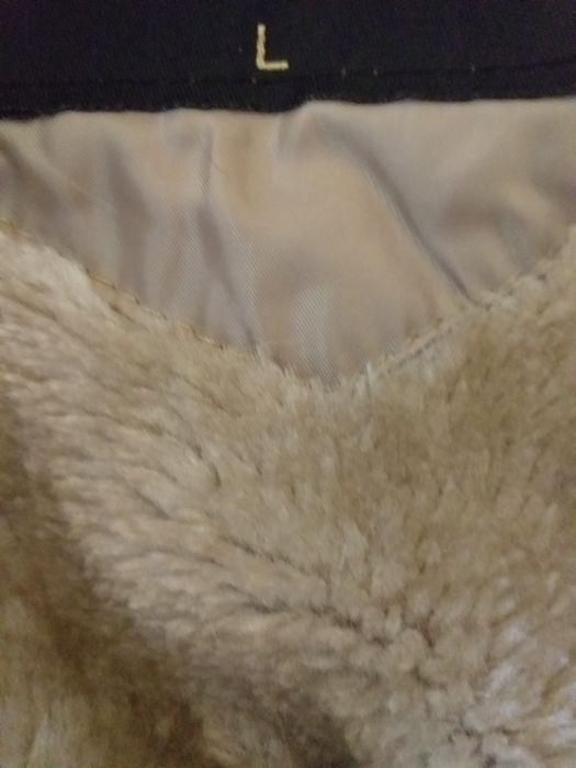 Зимно късо яке в цвят екрю