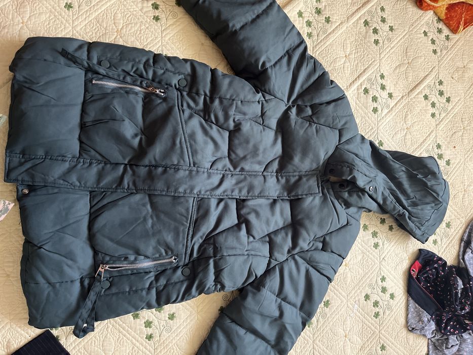 продам новую куртку