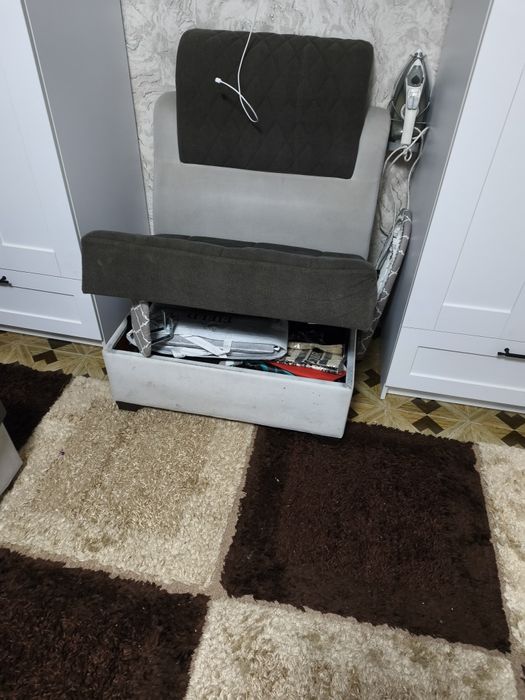 Продам диван уголок