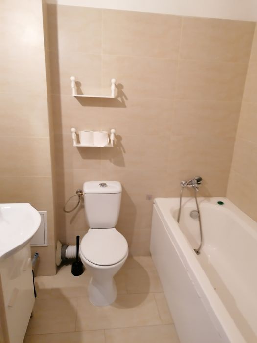 Apartament de închiriat