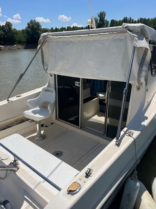 Barcă Saver Manta 21 Fisher cu motor Suzuki 140 cp și peridoc