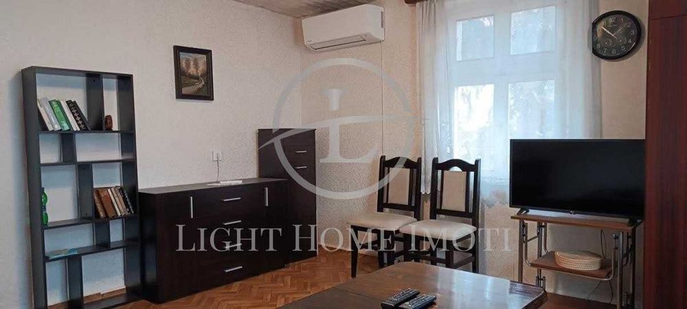 Реф. 1729 Етаж от къща Център