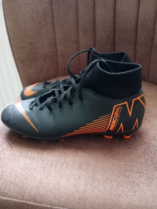 Продавам бутонки Nike - 2 чифта