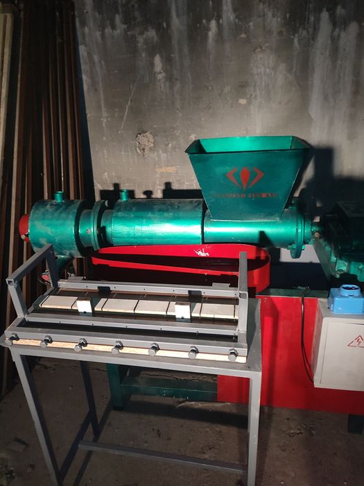 Принимаю фритюрное и растительное масло