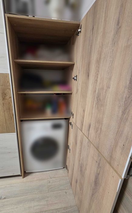 Висок шкаф за сушилня