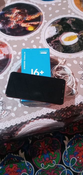 Samsung J6+ karobka dokument bor