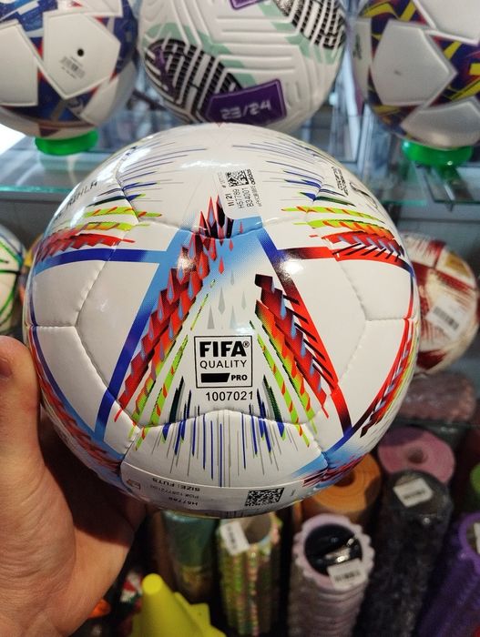 Футзальный мяч Adidas