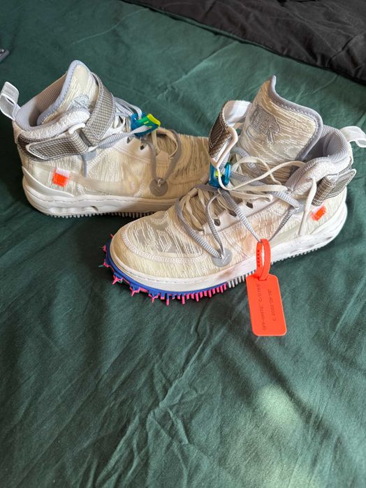 Adidasi Nike editie limitata
