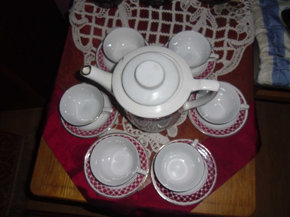 serviciu cafea  portelan plonez vechi .