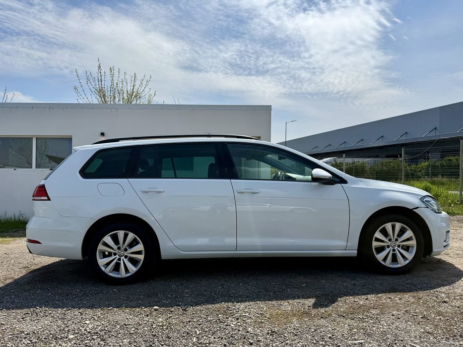 Volkswagen Golf 7 2019 DSG 107000km usor avariat