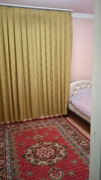 Beltepada bankvski kvartira sotiladi 4 xona 3 chi etaj