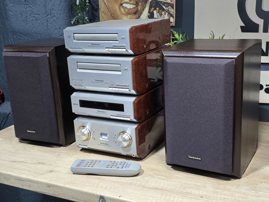 Sistem audio TECHNICS HD550, amplificator, cd-player, deck,tuner boxe hifi stereo linie mini ,telecomanda