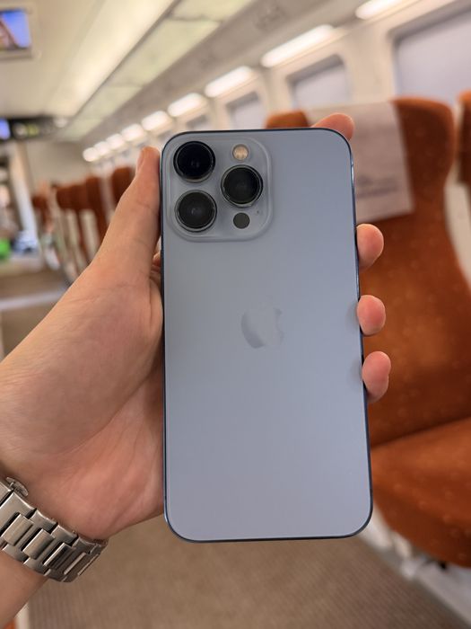 Iphone 13 pro blue