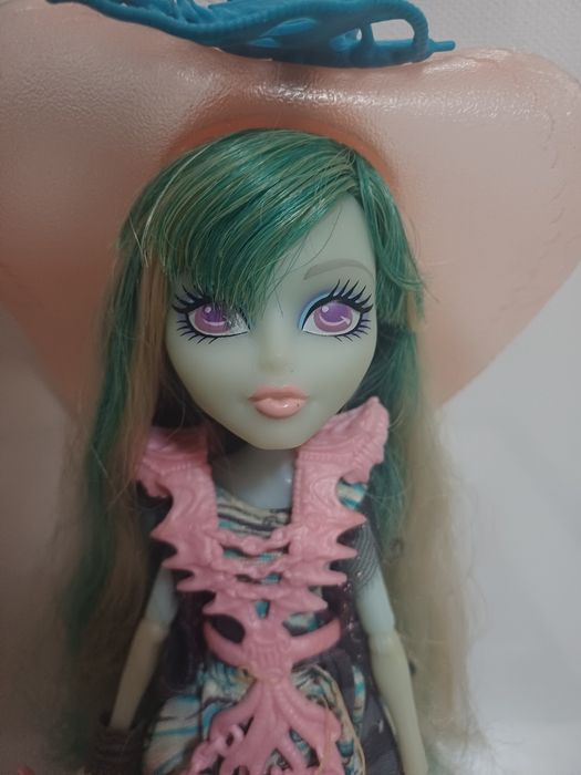 Кукла монстер хай