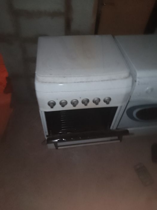 2 газ плиты продам