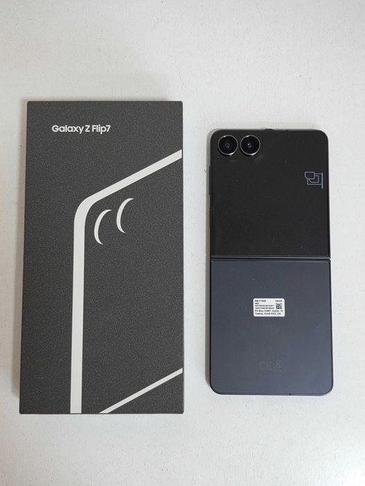 Samsung Galaxy Z Flip 7 - NOU - Nefolosit