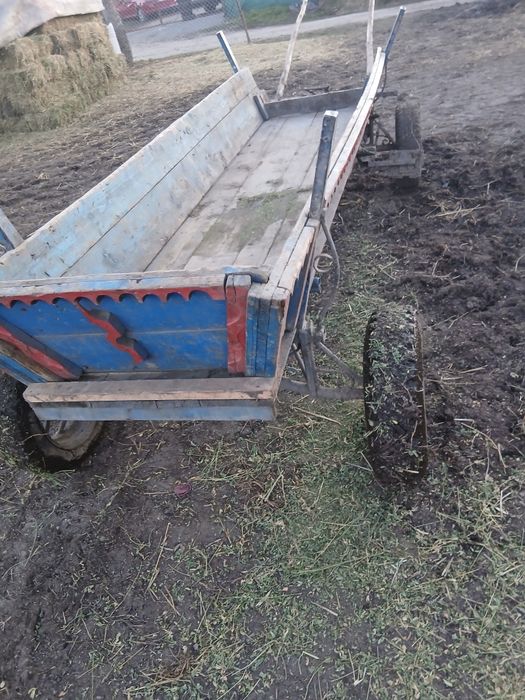 De vânzare căruță bună