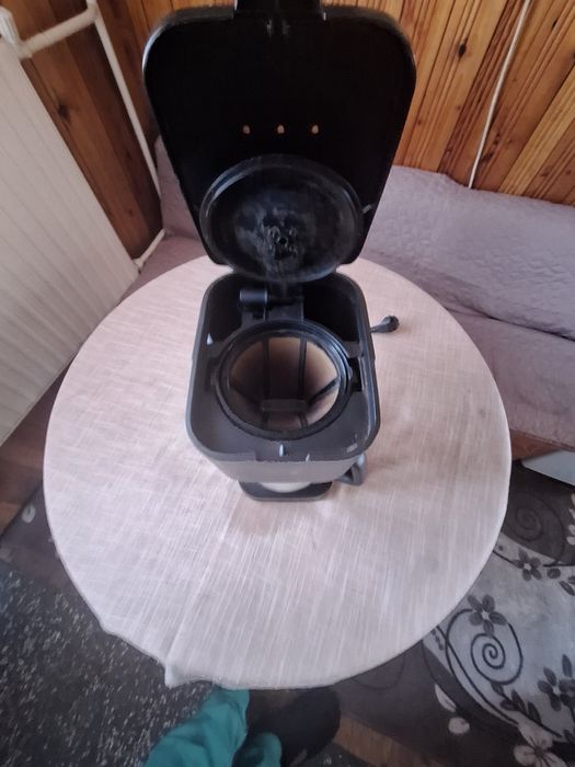 Два броя кафемашини