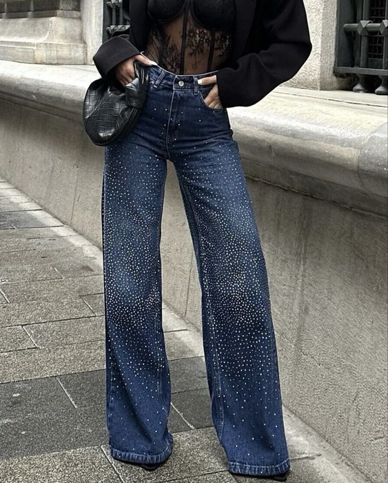 Дамски дънки с камъчета