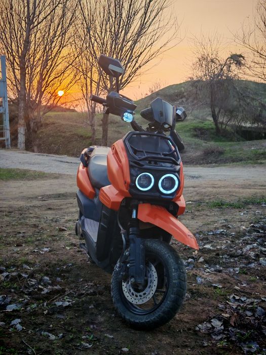 Elektron skuter sotiladi