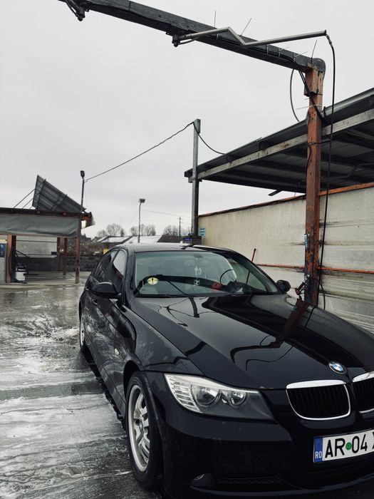Vând bmw e90 320d