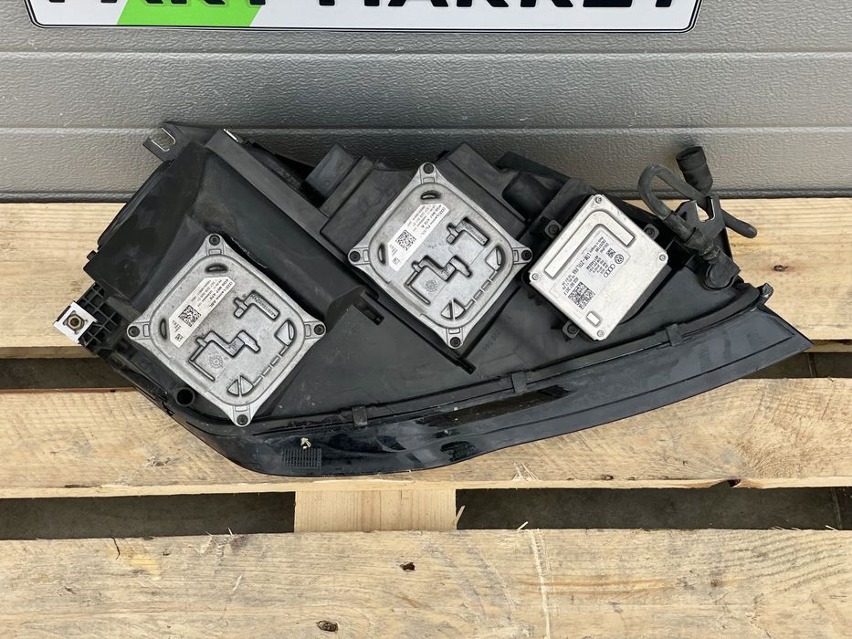 Ляв фар AUDI A7 S7 RS7 FULL LED 4G8941033B