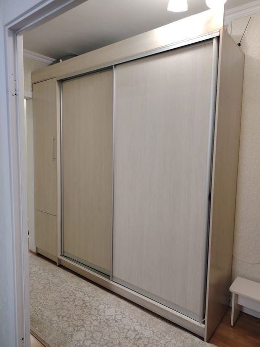 Продам шкаф в хорошем состояний!