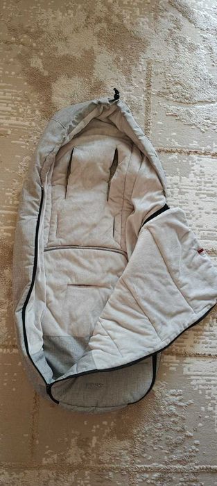 Бебешка количка Mast M2x с кош за новородено и аксесоари