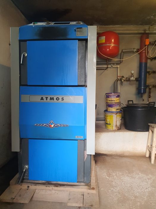 Vand centrala Atmos pe lemne cu gazeificare de70 kw 2012