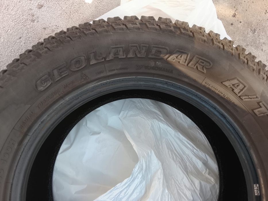 Продам резину yokohama geolanbar