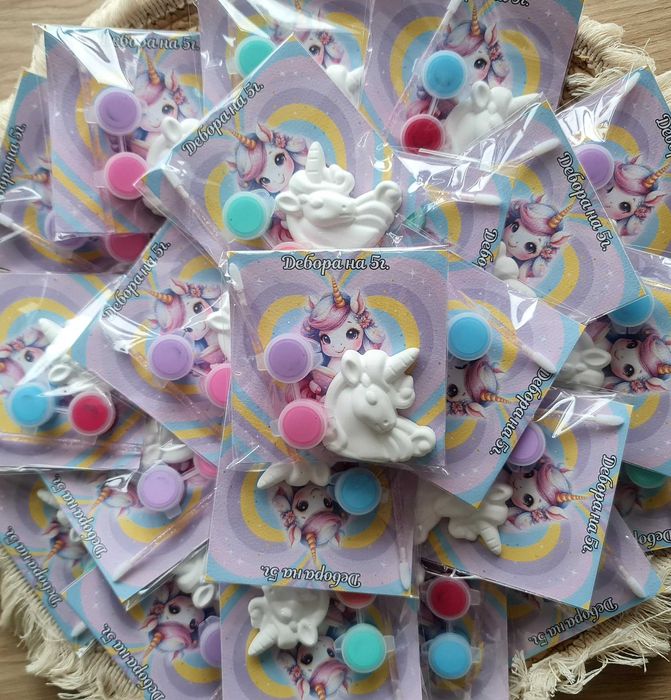 Комплекти за оцветяване-почерпка за детска градина,подаръци за гости