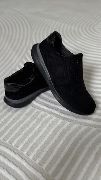 Срочно обувь на весну