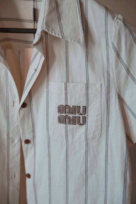 Стилна риза Miu Miu с подвижна вратовръзка